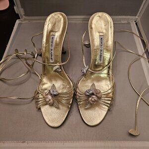 Manolo Blahnik Gold Metallic Heeled Sandal Gladiator Ties Flowers
